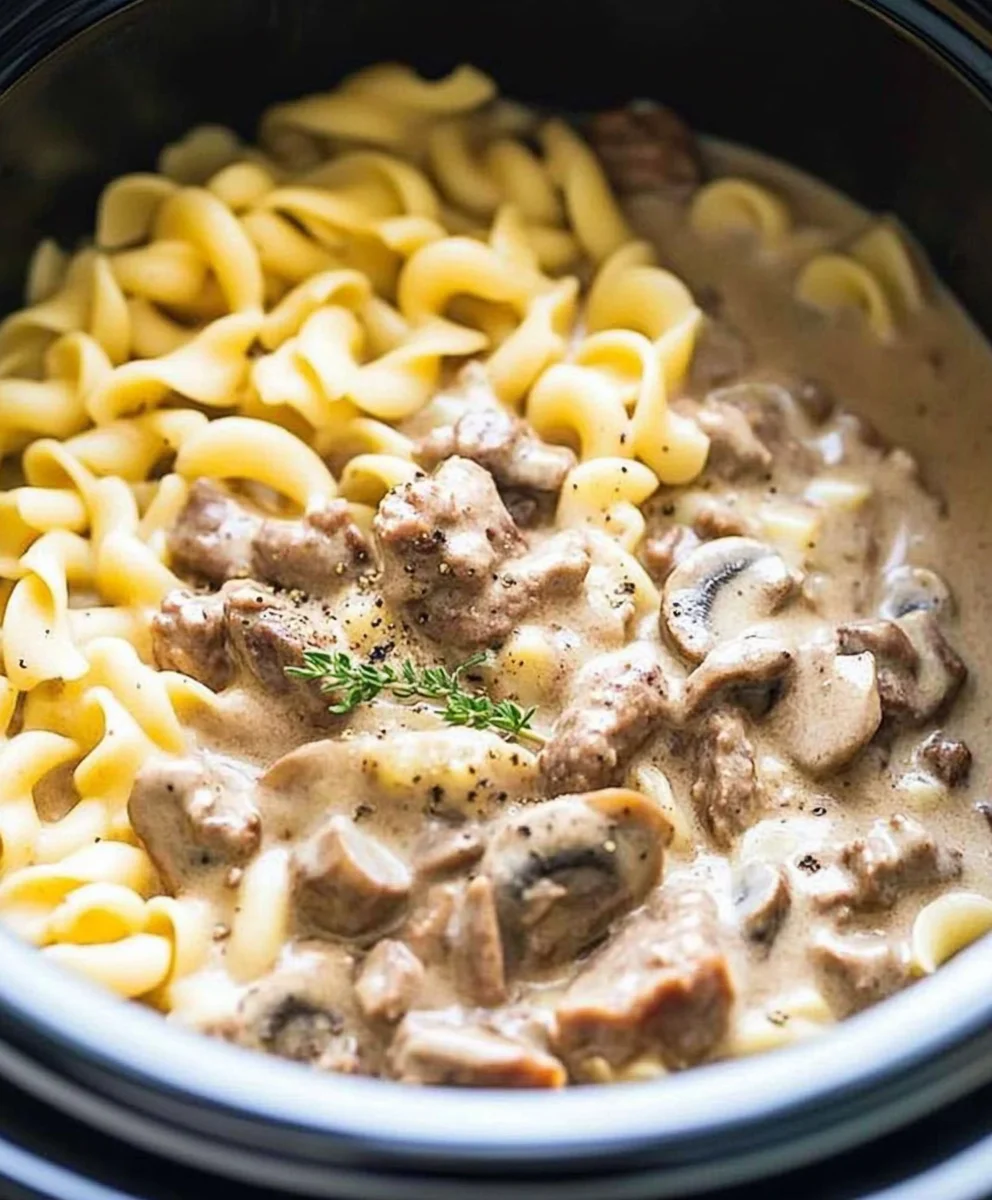 Slow Cooker Creamy Beef Stroganoff