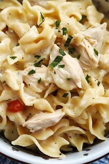 Crockpot Chicken and Noodles